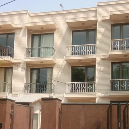 Uds Villa Scandinavian B&B - Next To Vfs 뉴델리 외부 사진