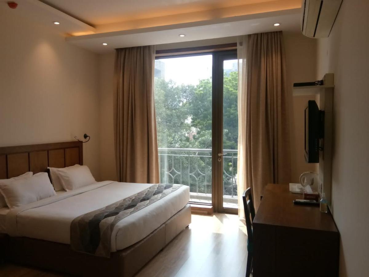 Uds Villa Scandinavian B&B - Next To Vfs 뉴델리 외부 사진