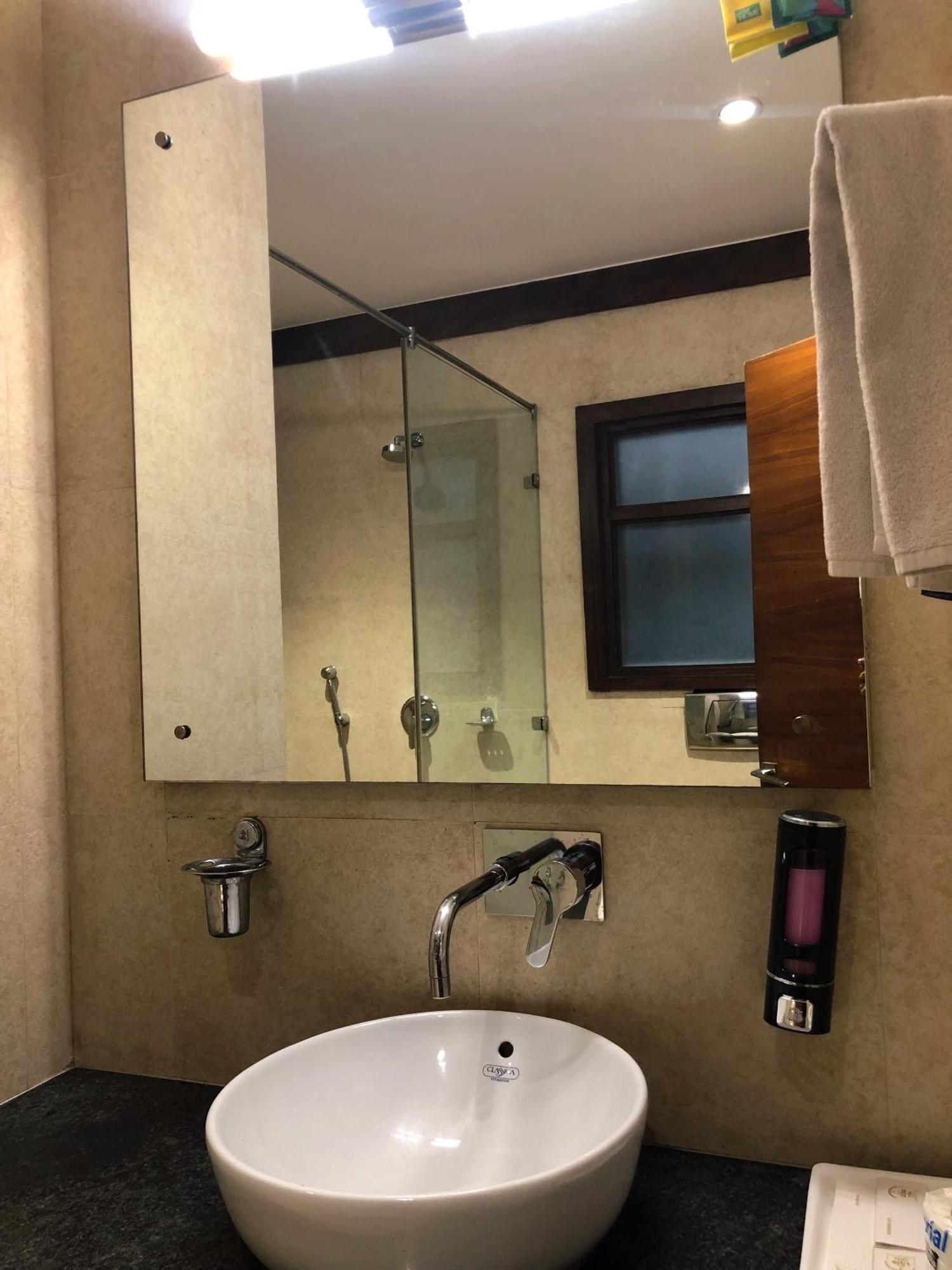 Uds Villa Scandinavian B&B - Next To Vfs 뉴델리 외부 사진