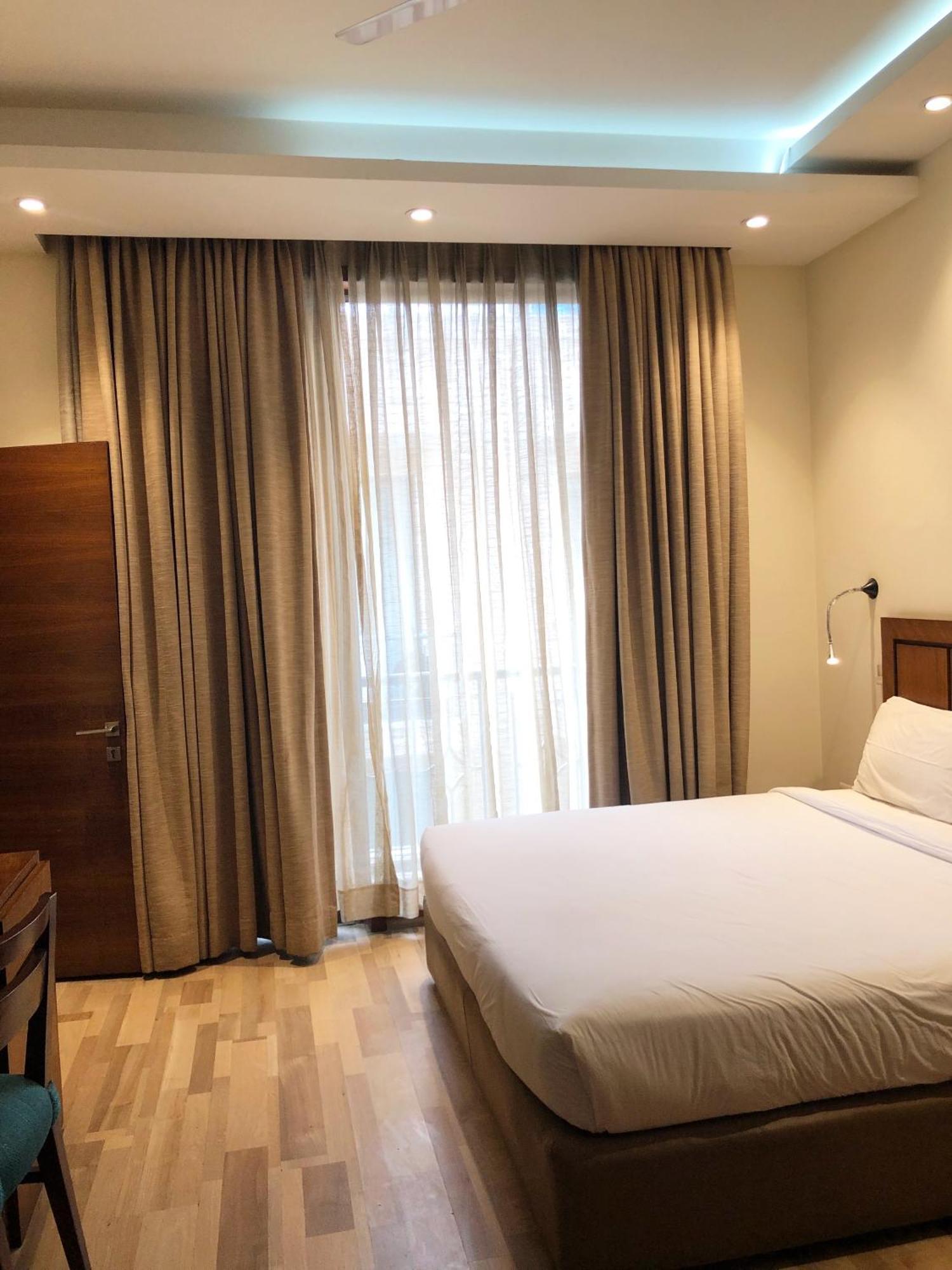 Uds Villa Scandinavian B&B - Next To Vfs 뉴델리 외부 사진