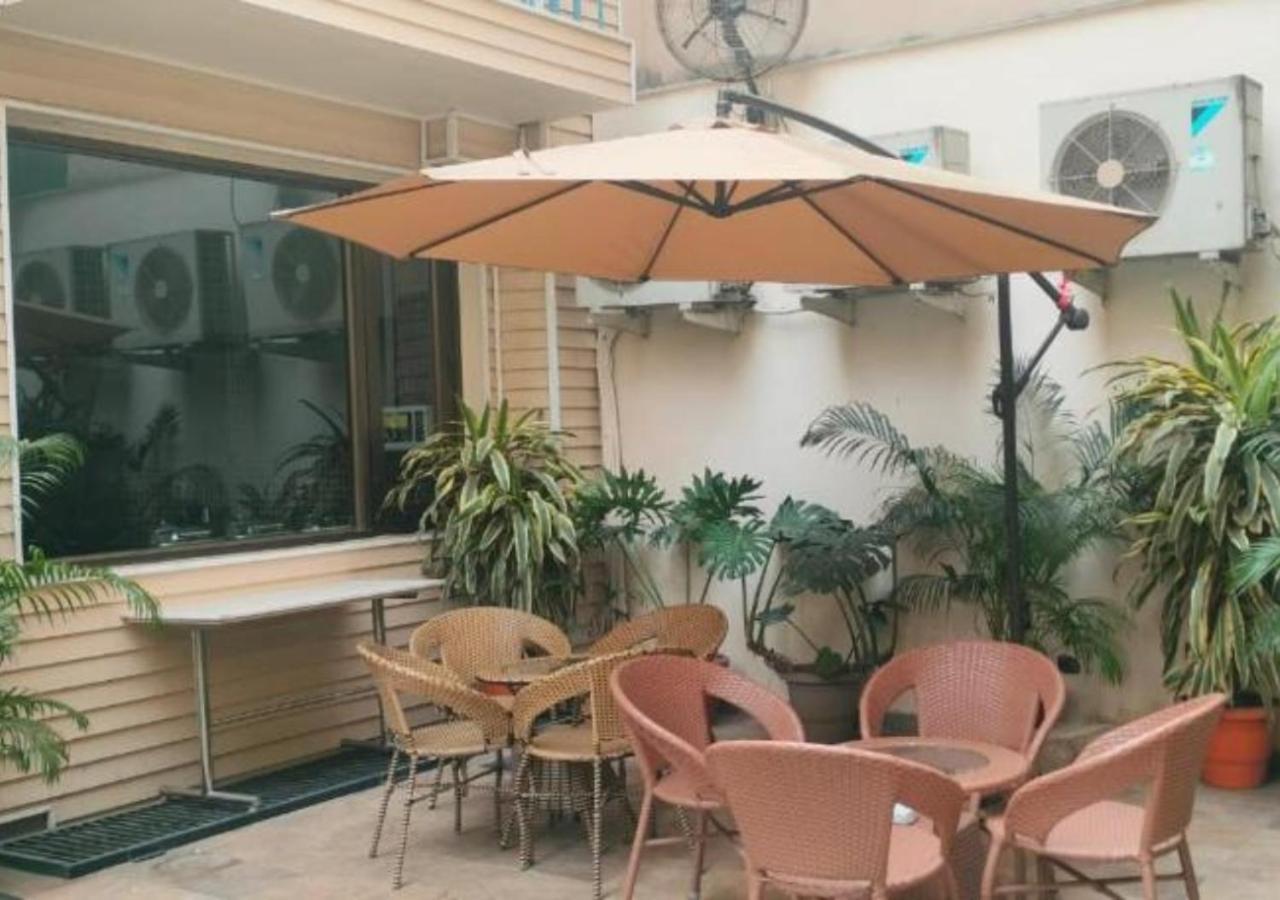 Uds Villa Scandinavian B&B - Next To Vfs 뉴델리 외부 사진