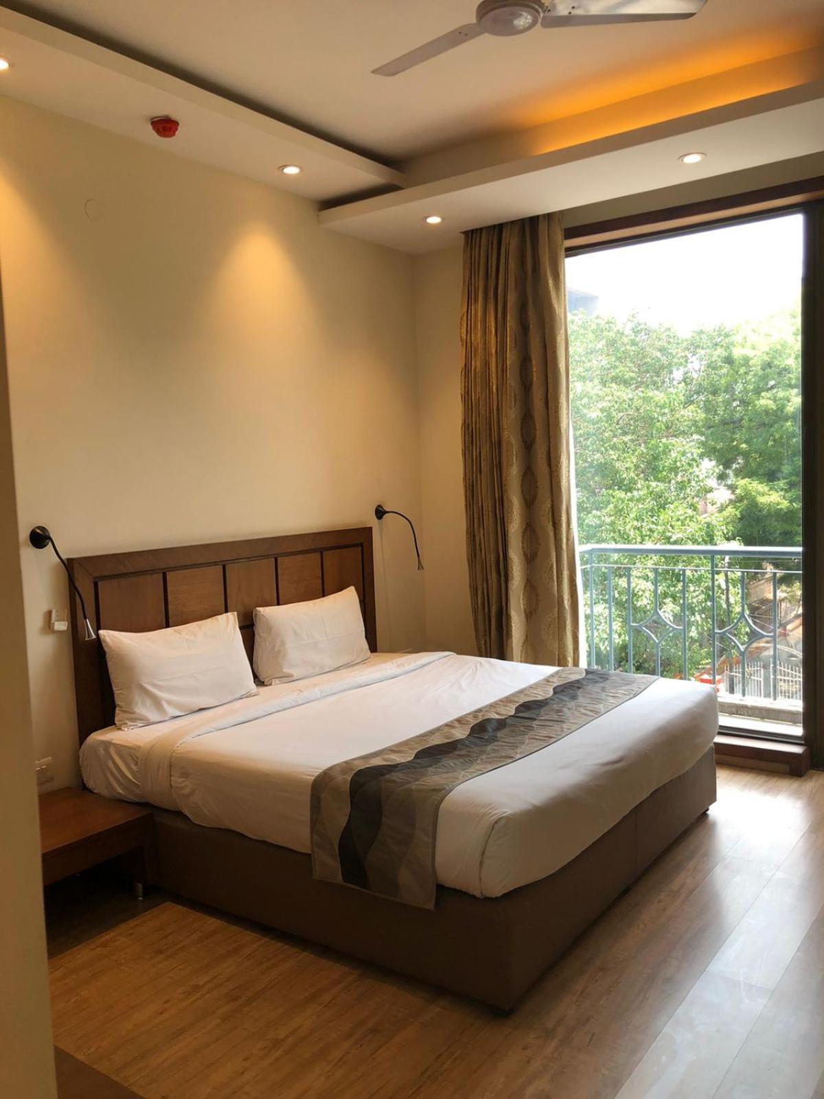 Uds Villa Scandinavian B&B - Next To Vfs 뉴델리 외부 사진